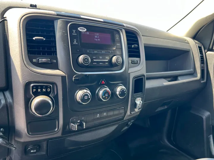 White, 2017 RAM 1500 Image 18
