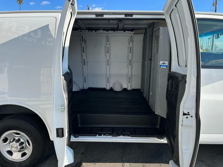 White, 2020 Chevrolet Express Image 5