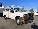 White, 2006 Ford F-250 Super Duty Thumnail Image 3