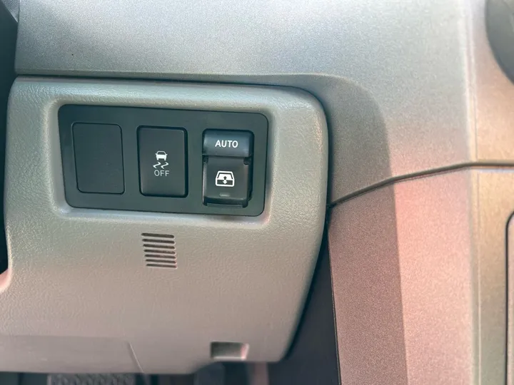 Gray, 2012 Toyota Sequoia Image 21