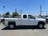 White, 2009 Chevrolet Silverado 2500HD Thumnail Image 4