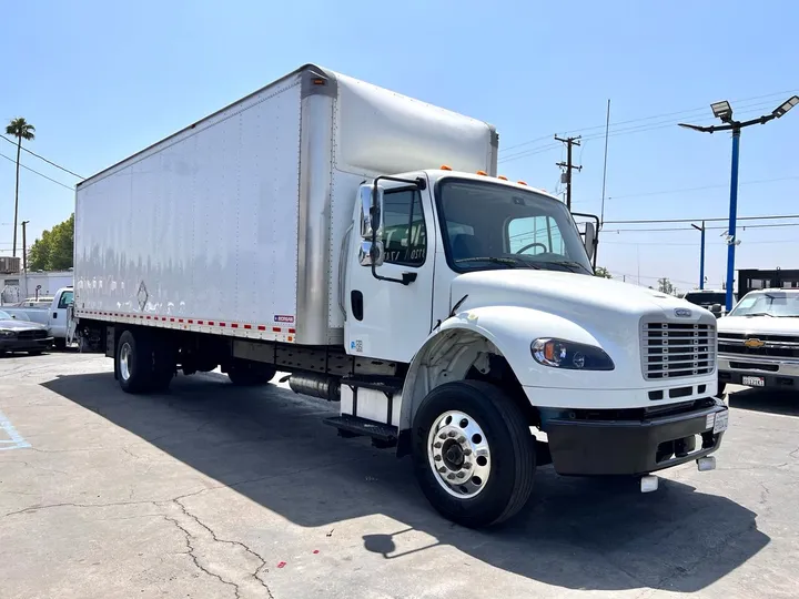 White, 2017 Freightliner M2 106 Image 3