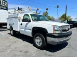 White, 2004 Chevrolet Silverado 2500HD Thumnail Image 4