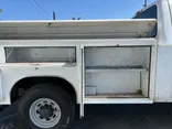 White, 2001 Ford F-350 Super Duty Thumnail Image 14