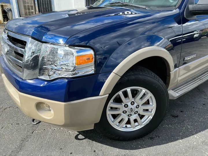 Blue, 2007 Ford Expedition EL Image 2
