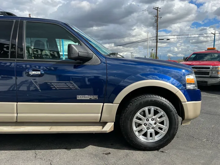 Blue, 2007 Ford Expedition EL Image 6