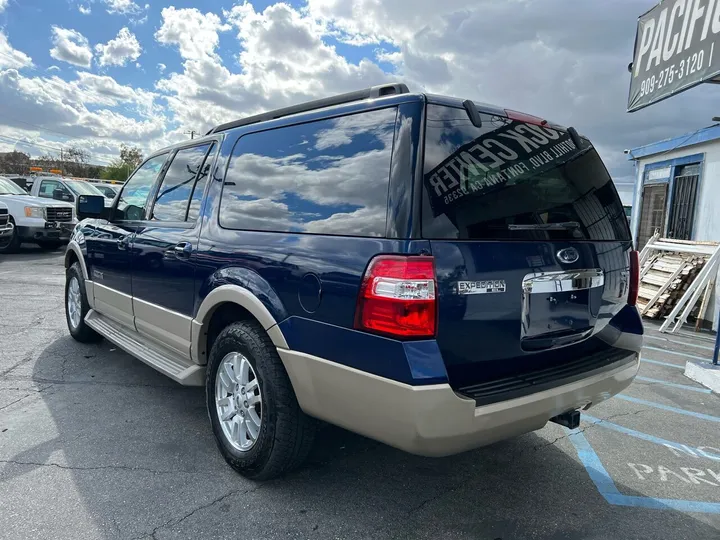 Blue, 2007 Ford Expedition EL Image 13