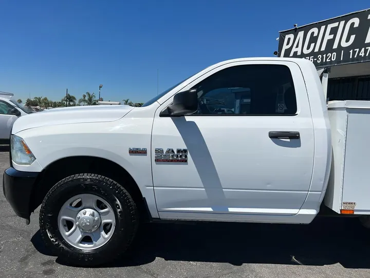 White, 2014 RAM 2500 Image 20