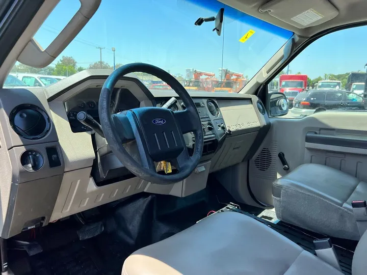 White, 2008 Ford F-250 Super Duty Image 19