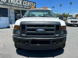 White, 2008 Ford F-450 Super Duty Thumnail Image 4