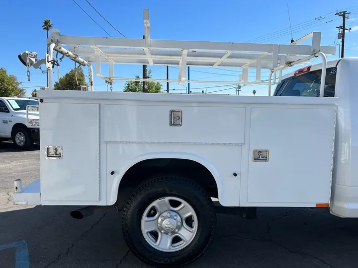 White, 2014 RAM 2500 Image 6