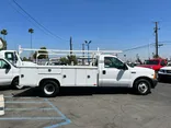 White, 2001 Ford F-350 Super Duty Thumnail Image 4