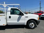 White, 2001 Ford F-350 Super Duty Thumnail Image 5