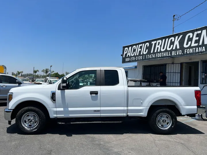 White, 2018 Ford F-250 Super Duty Image 15