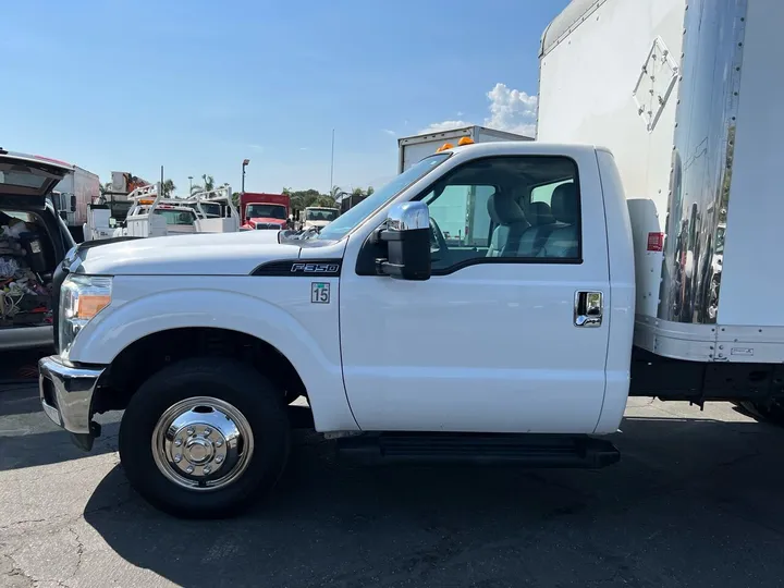 White, 2015 Ford F-350 Super Duty Image 23