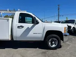 White, 2008 Chevrolet Silverado 2500HD Thumnail Image 5