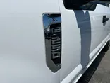 White, 2018 Ford F-250 Super Duty Thumnail Image 2