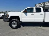 White, 2015 Chevrolet Silverado 2500HD Thumnail Image 19