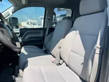 White, 2015 Chevrolet Silverado 2500HD Thumnail Image 23