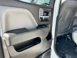 White, 2015 Chevrolet Silverado 2500HD Thumnail Image 30