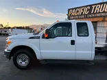 White, 2015 Ford F-350 Super Duty Thumnail Image 17