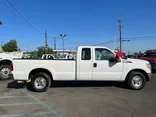 White, 2016 Ford F-250 Super Duty Thumnail Image 4