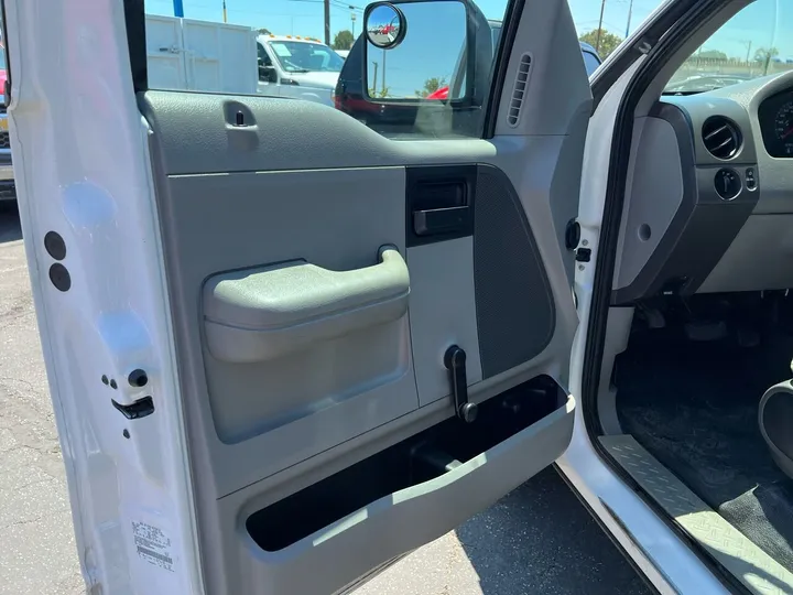 White, 2008 Ford F-150 Image 18