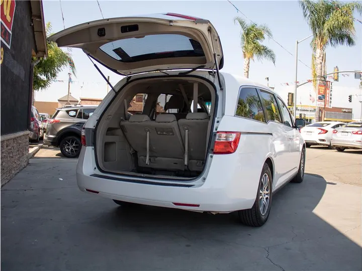 WHITE, 2011 HONDA ODYSSEY Image 8