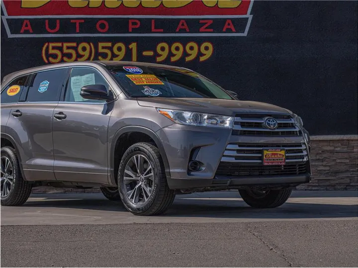 GRAY, 2018 TOYOTA HIGHLANDER Image 6