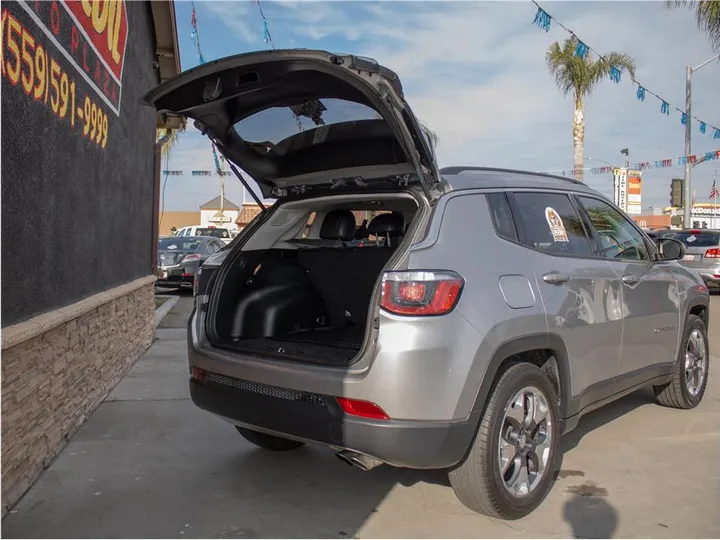 SILVER, 2019 JEEP COMPASS Image 12