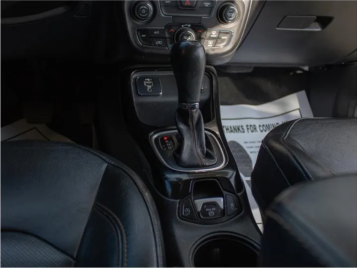 SILVER, 2019 JEEP COMPASS Image 19