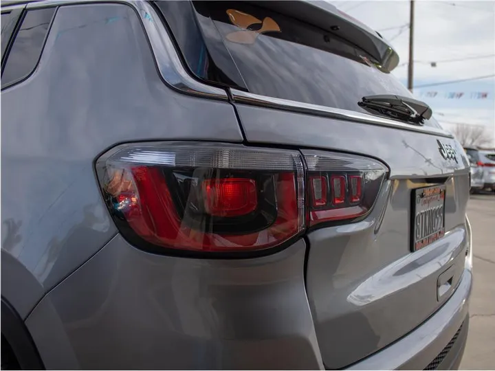 SILVER, 2019 JEEP COMPASS Image 13