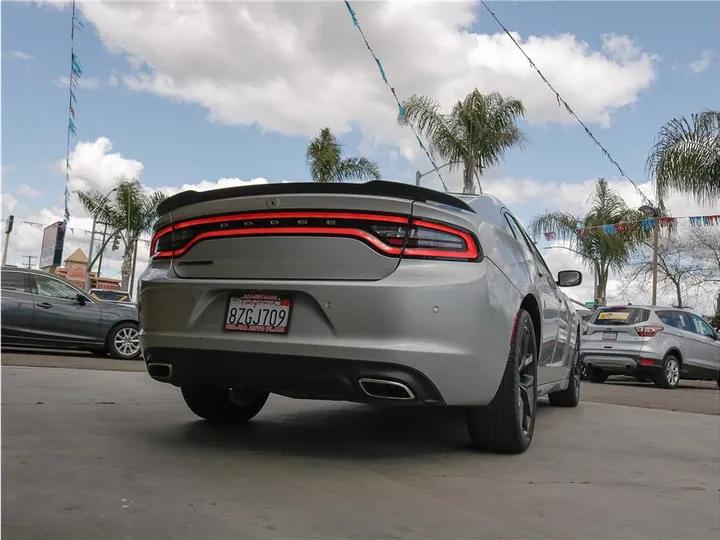 SILVER, 2019 DODGE CHARGER Image 10