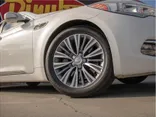 WHITE, 2016 KIA K900 Thumnail Image 7