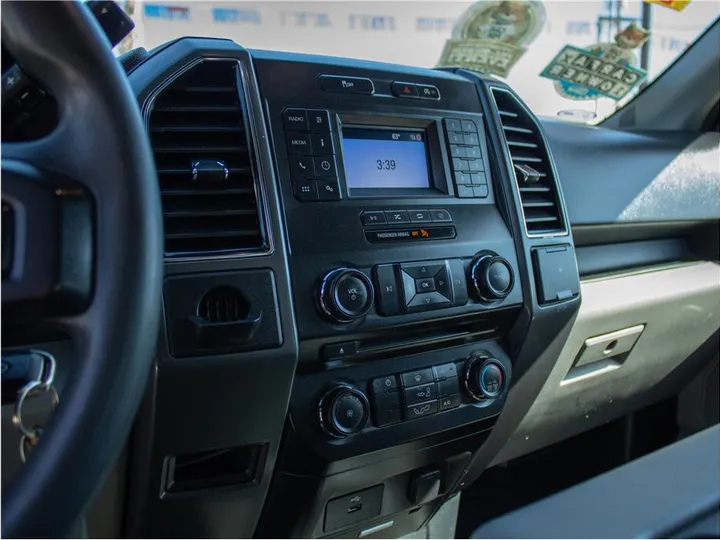 WHITE, 2018 FORD F150 SUPER CAB Image 13