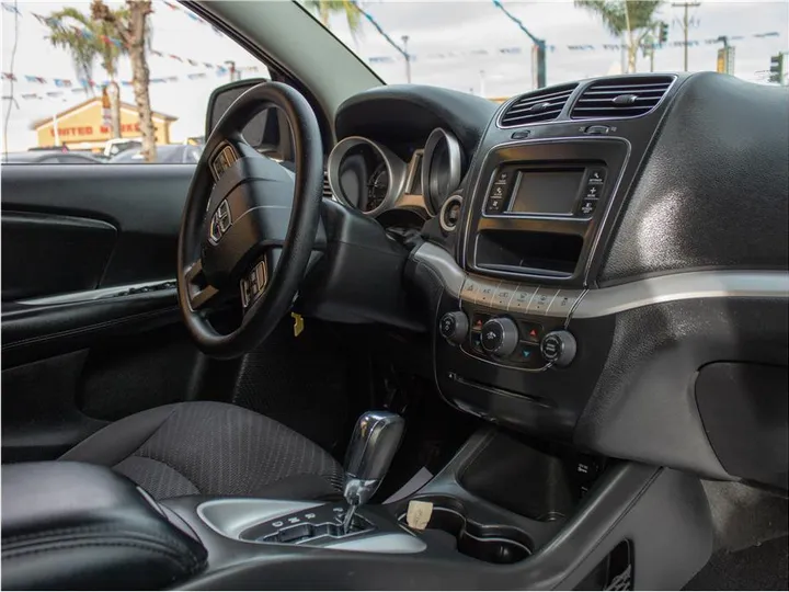 SILVER, 2017 DODGE JOURNEY Image 2