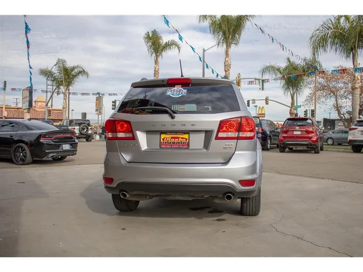 SILVER, 2017 DODGE JOURNEY Image 8