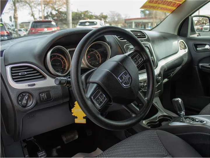 SILVER, 2017 DODGE JOURNEY Image 13