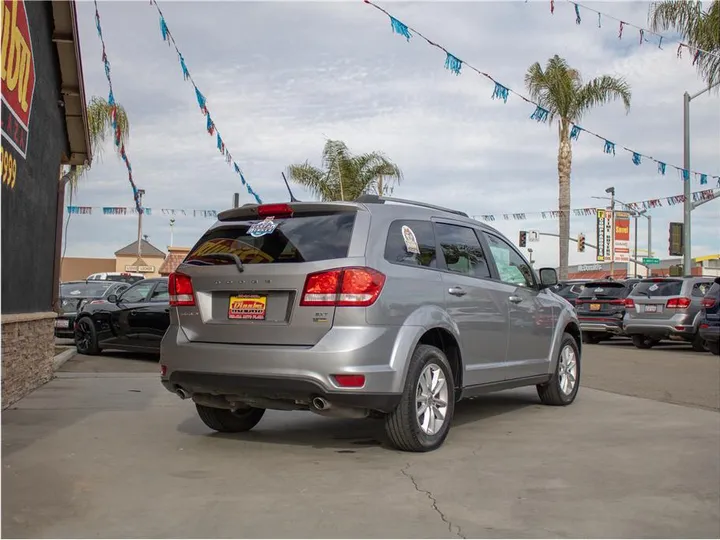 SILVER, 2017 DODGE JOURNEY Image 3