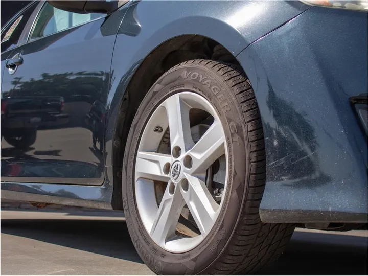 DARK BLUE, 2013 TOYOTA CAMRY Image 8