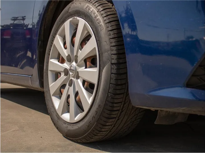 BLUE, 2019 NISSAN SENTRA Image 23