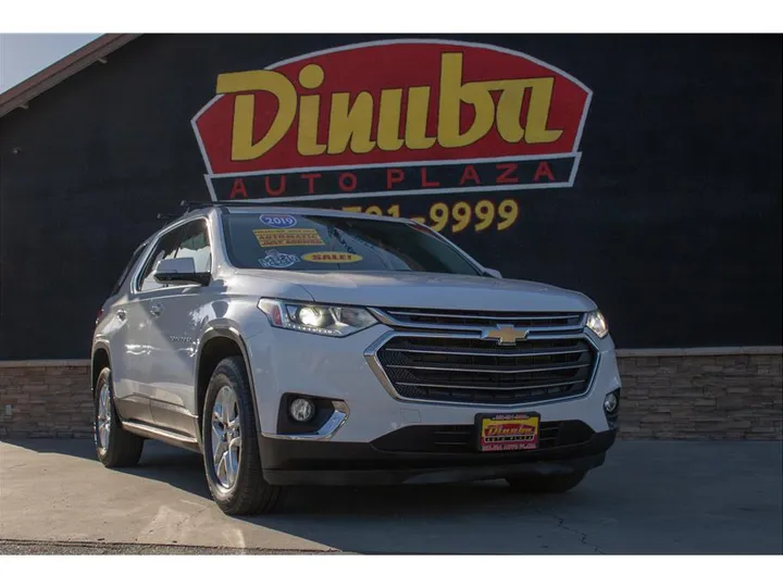 WHITE, 2019 CHEVROLET TRAVERSE Image 6