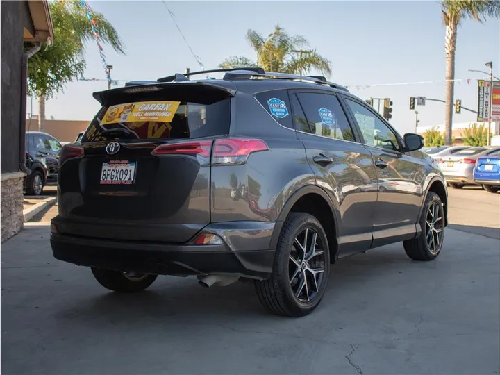 GRAY, 2018 TOYOTA RAV4 Image 3