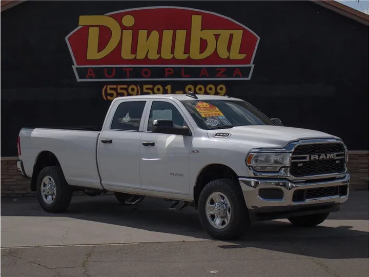 WHITE, 2020 RAM 2500 CREW CAB Image 5