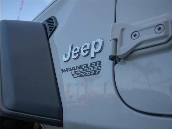 WHITE, 2021 JEEP WRANGLER UNLIMITED Image 12