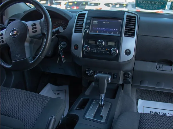 WHITE, 2019 NISSAN FRONTIER KING CAB Image 14