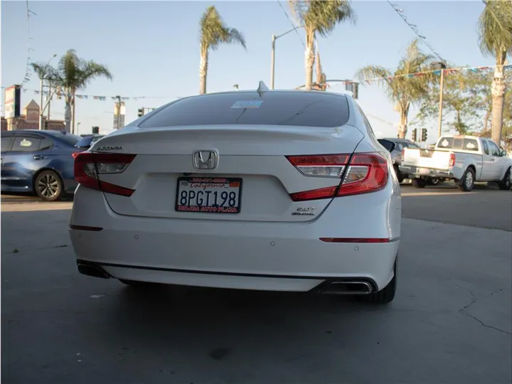 WHITE, 2020 HONDA ACCORD Image 6