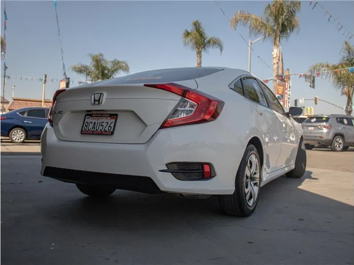 WHITE, 2018 HONDA CIVIC Image 6