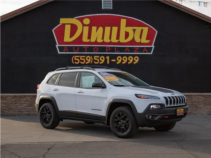 WHITE, 2017 JEEP CHEROKEE Image 4