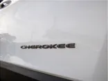 WHITE, 2017 JEEP CHEROKEE Thumnail Image 9